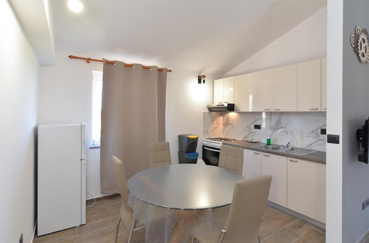Apartments Elizabeta 1701 Fažana Extérieur photo