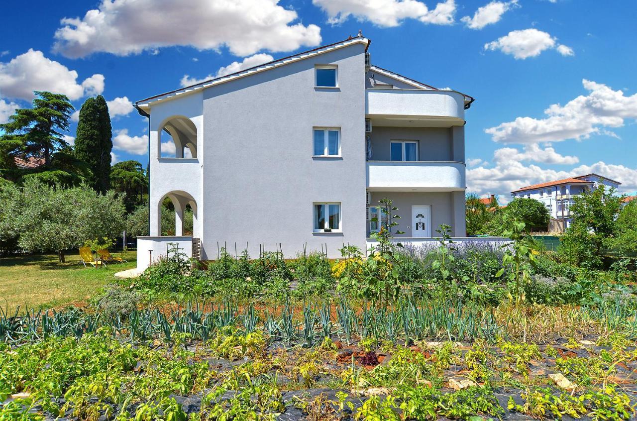 Apartments Elizabeta 1701 Fažana Extérieur photo