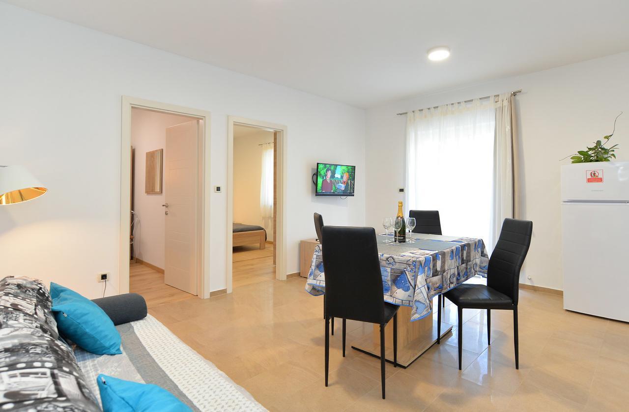Apartments Elizabeta 1701 Fažana Extérieur photo