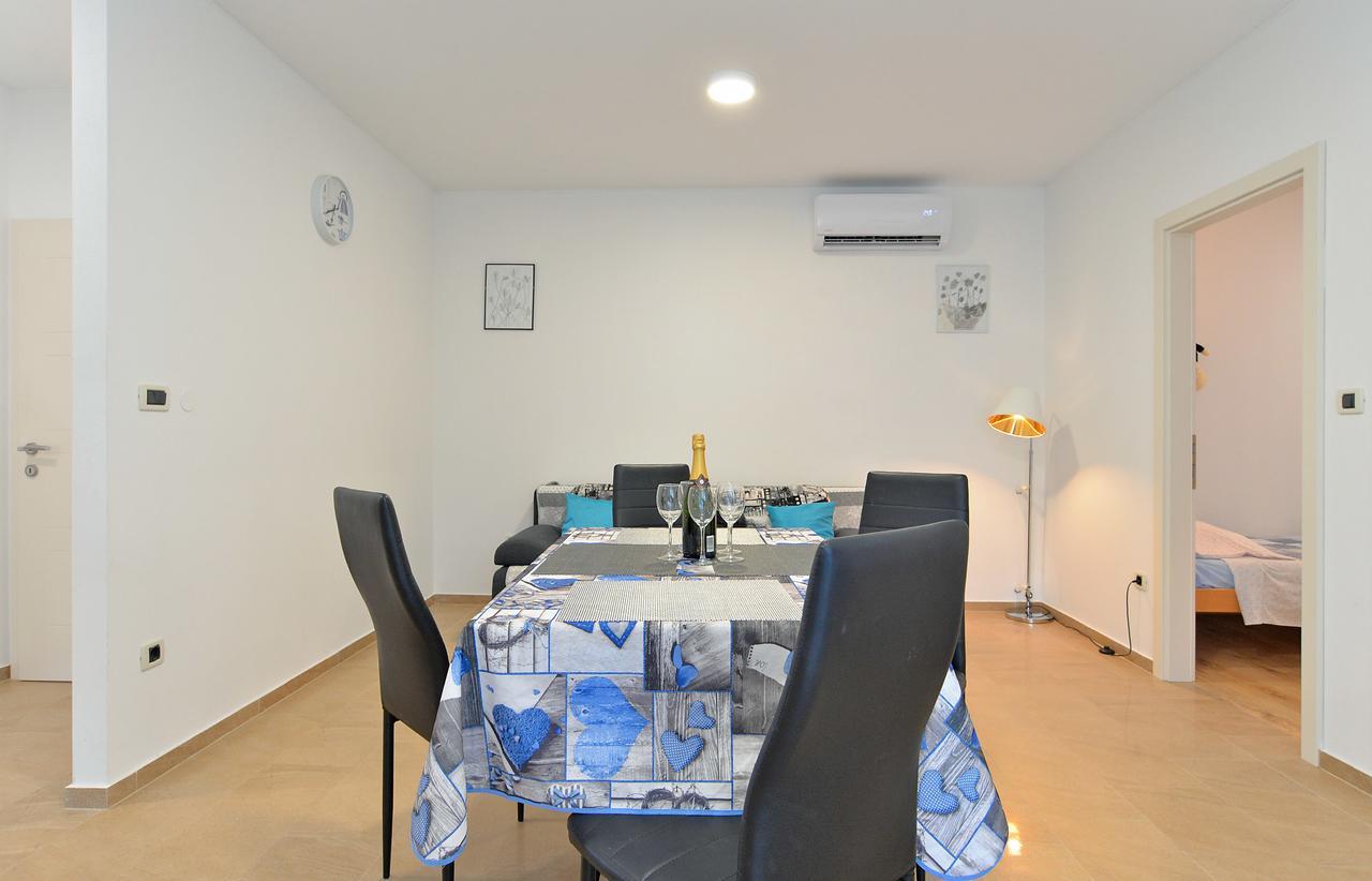 Apartments Elizabeta 1701 Fažana Extérieur photo