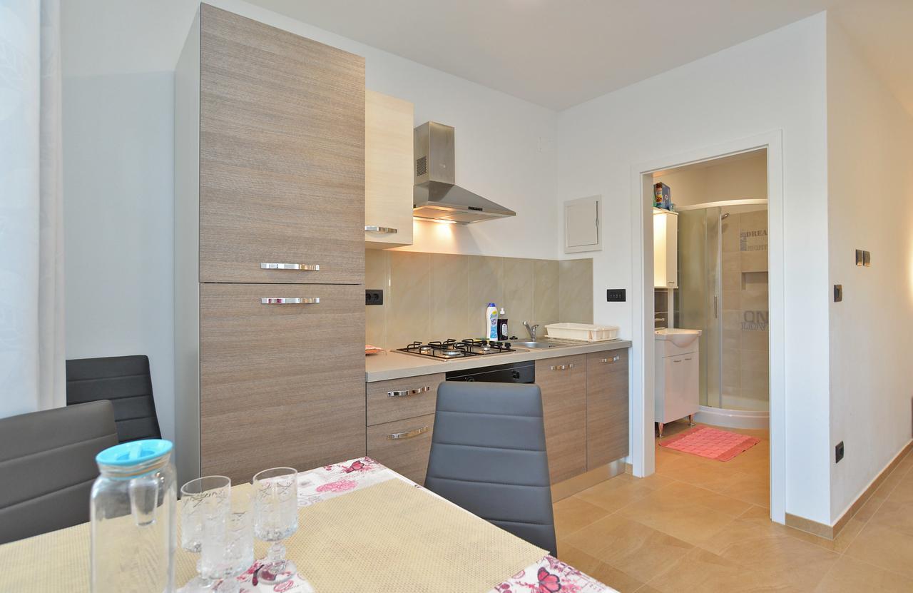 Apartments Elizabeta 1701 Fažana Extérieur photo